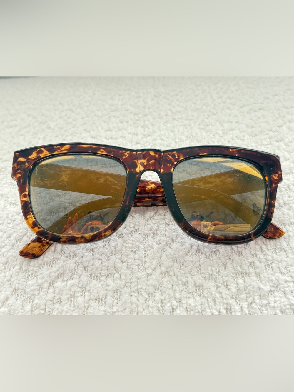 Quay tortoise brown Maximus sunglasses
